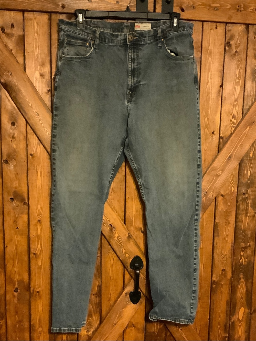 Wrangler Men's Light Blue Slim Straight Jeans